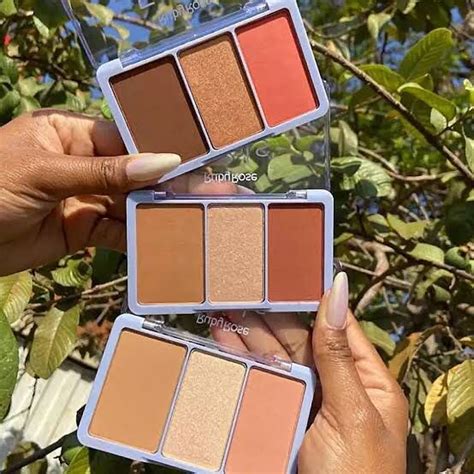 Paleta Blush Contorno E Iluminador - Paleta de Contorno, Iluminador, Blush Feels Mood Ruby Rose | Shopee Brasil