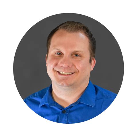 infographic shocking facts  pedestrian fatalities tapco