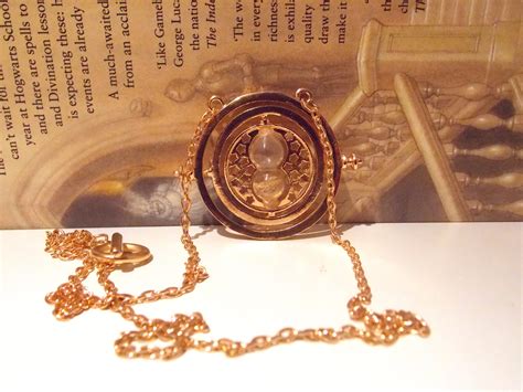 Harry Potter Time Turner Necklace - Geekkie