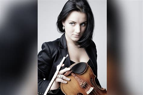 Olga Volkova (violin)