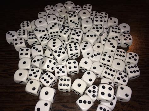 Dobókocka-15 mm műanyag - A-gameshop társasjáték-alkatrész, játékalkatrész