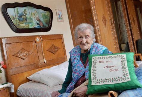 Maailman vanhin nainen täyttää 117 vuotta - syö joka päivä kananmunia