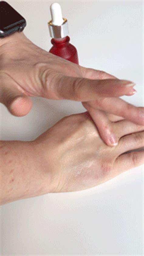 The Erborian Elixir Au Ginseng Review: A Serum That Plumps Skin