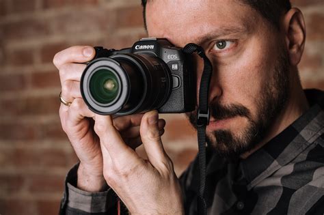 Canon EOS R8 - pierwsze wrażenia. Najlepszy amatorski aparat?