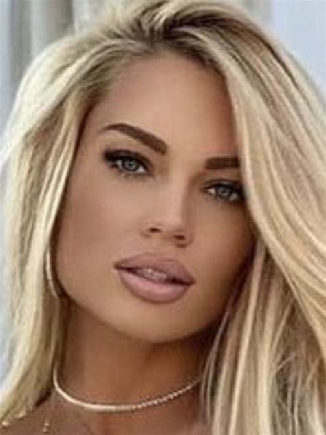 Pin by Christine Wagner on hair | Beautiful face, Glamorous hair