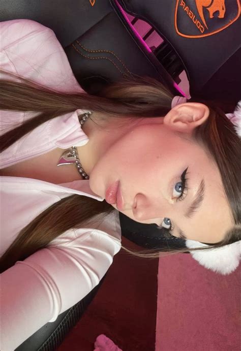 🎀аня акулич | Стримеры, Стиль, Акула