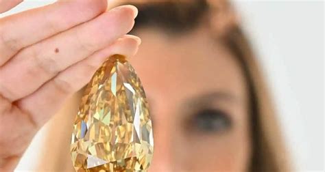 Color Diamonds Unveiled: Exploring the Spectrum of Diamond Hues