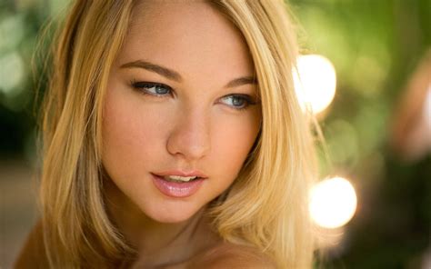 the online community reacts to lily ivy and her latest project 5