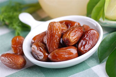 Какие болезни лечат финики | Dates benefits, Fruit health, Health ...