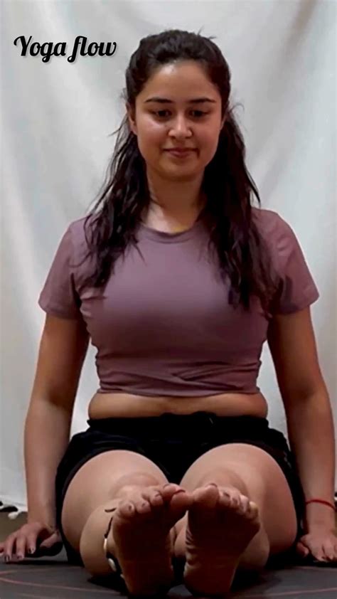 S P L I T S T R A I N I N G [Flow With Adee] DAY 3 - YouTube | Split