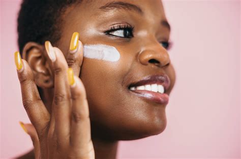 The Beauty & Cosmetics Industry Is Stirring up Tea-based Products