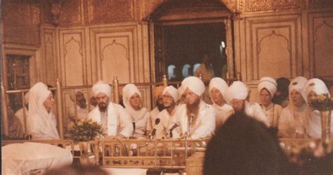 Shabad kirtan from golden temple - gesersuccess