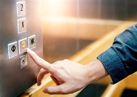 В новостройках Узбекистана насчитали около 500 работающих лифтов с ...