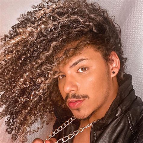 Luzes Cacheado Masculino - Luzes cacheado masculino: como fazer e manter lindo