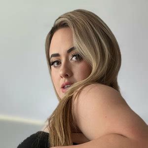 Cclaire Bbearxo OnlyFans: This Photo’s Viral Impact - iyx8o6z
