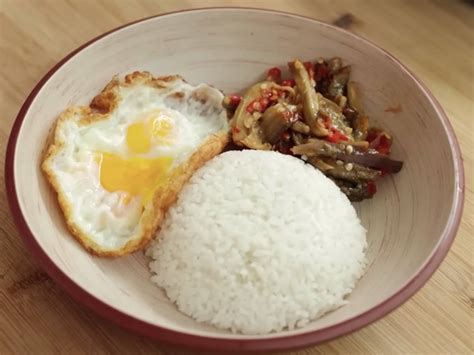 resep sambal terung makan pakai nasi telur ceplok makin nikmat