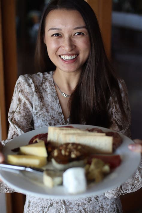 Drink in the sunshine, explore the Vine and Shine Trail – My Chloe Bear