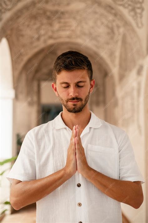 photo medium shot young man praying