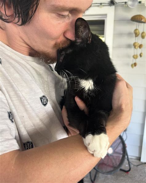 Poor Kiki, such a sweet girl, you will be missed. Charlie barkin is