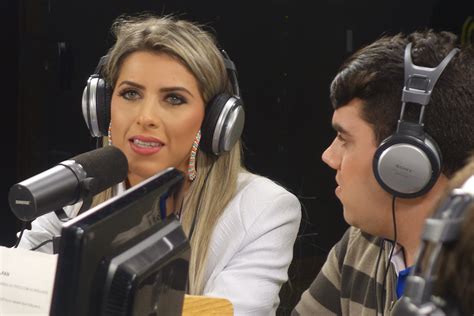 “Se eu pudesse me autonamorar, namoraria”, diz Ana Paula Minerato, capa