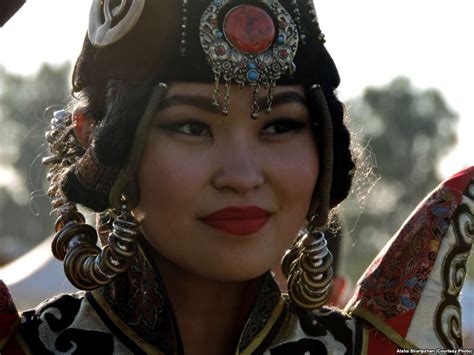 akrillics | Women, Central asia, Beautiful women