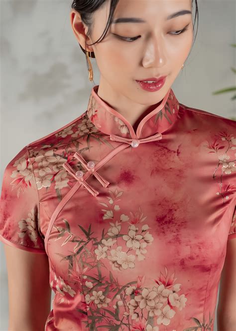 Auric of Cinquefoil Midi Qipao • DREAMSCAPED