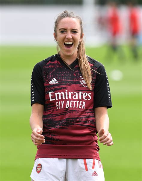 Arsenal Women on Twitter: "Work hard. Play hard. 💪 @LisaEvans_17 🤪…