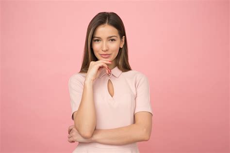 Mulher, quem é você? - Revista Renascer Versão Digital