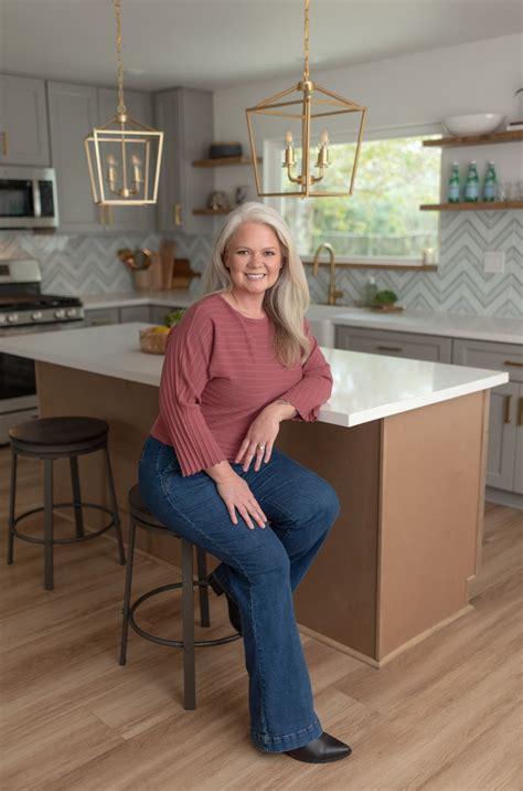 Melinda Dent, Real Estate Agent