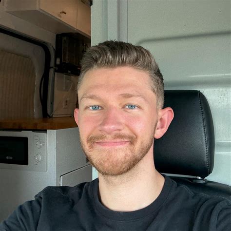 How to Hold a Pool Cue the Right Way (Beginner to Pro Guide) Most