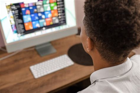 microsoft software engineer works  improve access management