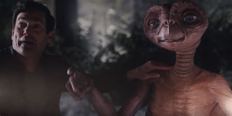 ET reunites with Elliott in heartwarming Christmas advert