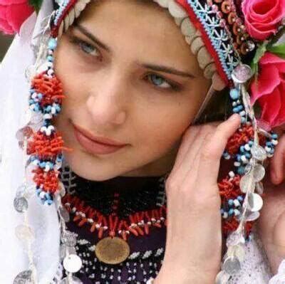 От българско,по-българско