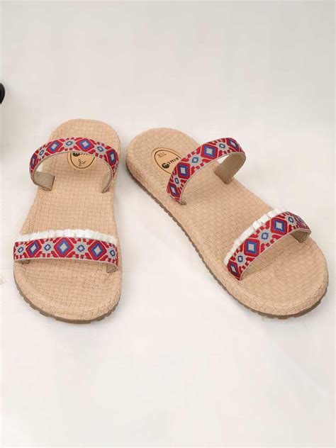 Shop Latest Women's Wear Daily Footwear Online in India