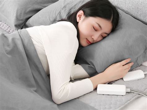 На краудфандинге Xiaomi представили одеяло с подогревом | Xistore.by | Дзен