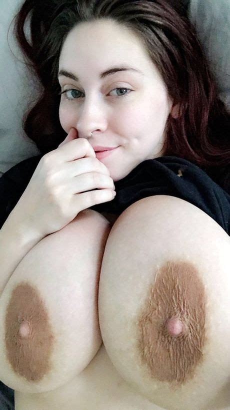 PAWG Massive tit selfie ..ðŸ˜±ðŸ˜ Porn Pic - EPORNER