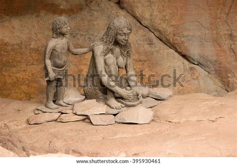 Sculptural Depiction Life Prehistoric Cave Dwellers Stock Photo ...