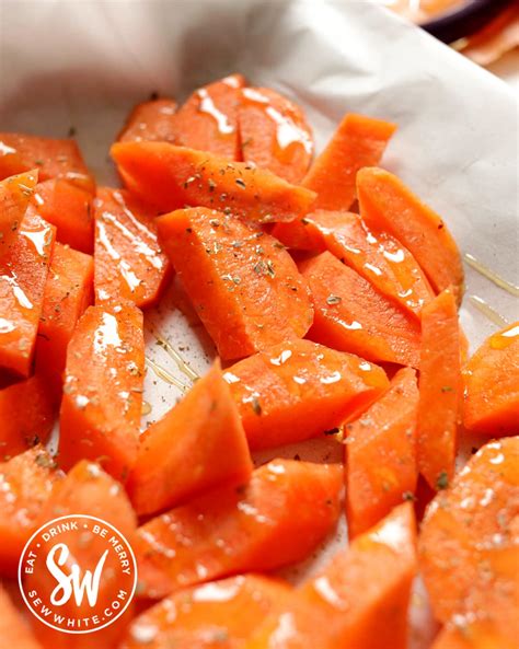 Easy Roasted Carrots - How to cook carrots in the oven