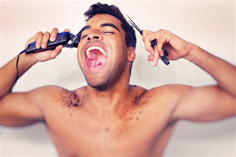 Expert tips on how to cut your own hair for men reveal mistakes 3