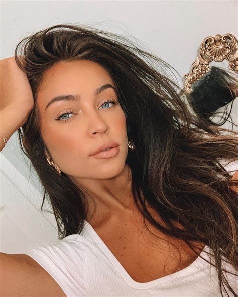 STEPHANIE LEDDA on Instagram: “Keepin it simple I have a new video up ...