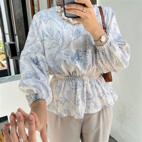 Jual Tory Bytha Blouse | Shopee Indonesia