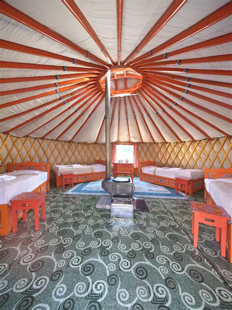 How Big Are Mongolian Yurts? (Square Meters / Feet) - Silk Road Yurts