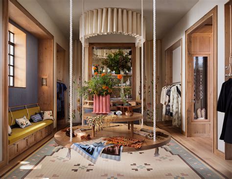 Lela Rose Store Page