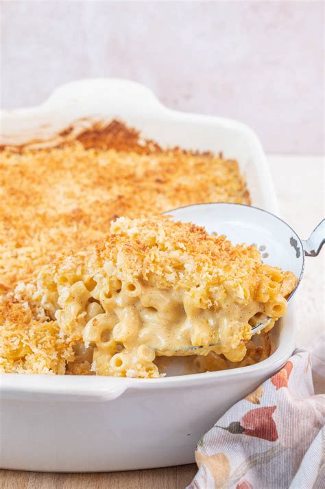 Gruyere Mac and Cheese - Everyday Delicious