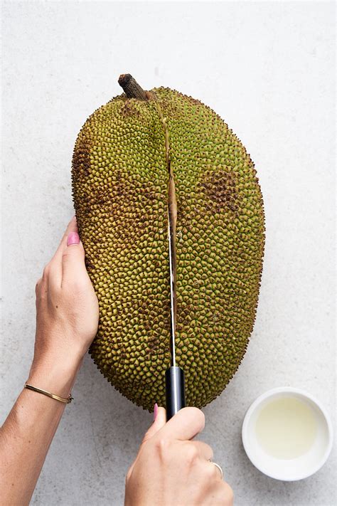how to cut a jackfruit 4