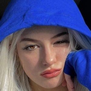 Sierra Cabot - Age, Family, Bio | Famous Birthdays