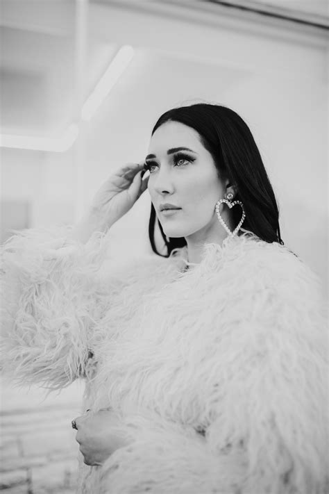 Aubrie Sellers — Marushka Media