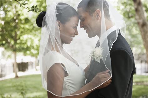 What’s A Micro Wedding? Why You Should Consider This Trend For Summer