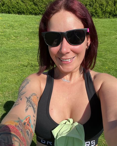 Belle Ohara - Belle Ohara added a new photo.