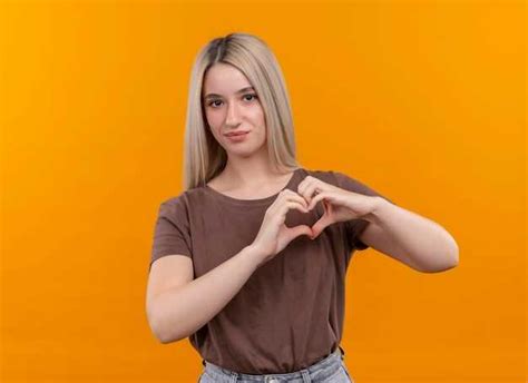 Сердечный приступ симптомы у женщин как выражается
